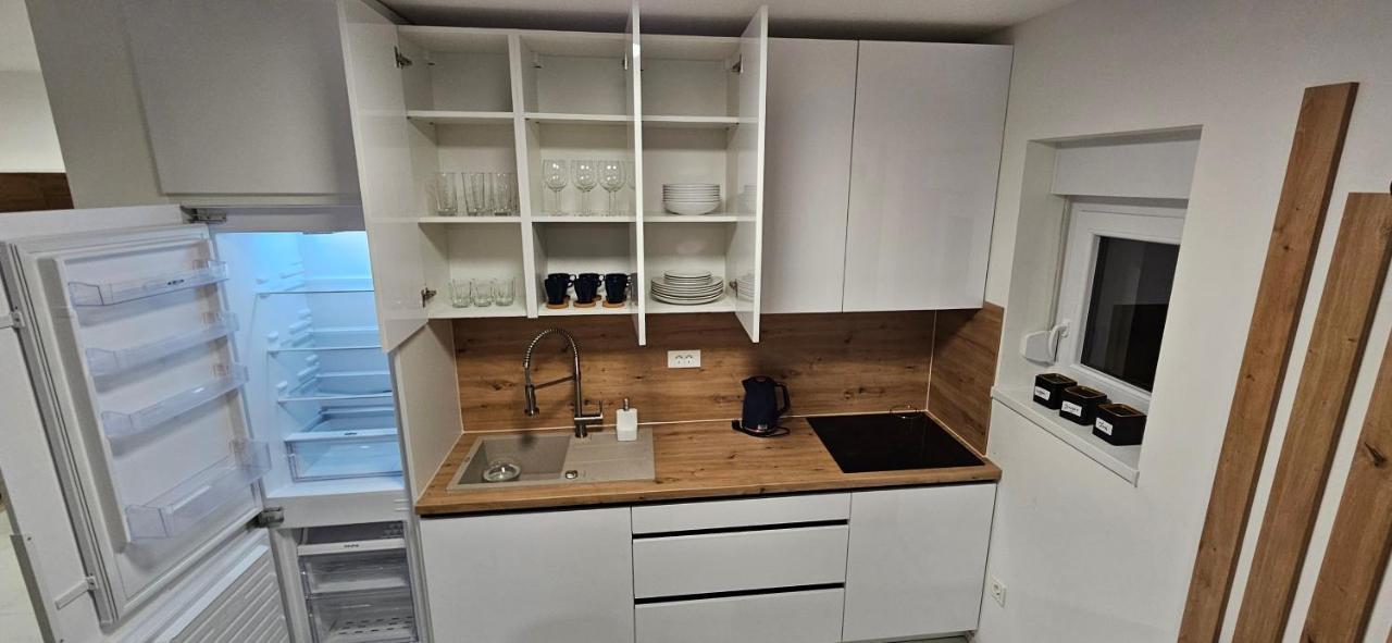 Superior Apartment Lisinski - Private Parking - 2 & 3 Bedroom Zagreb Exteriör bild