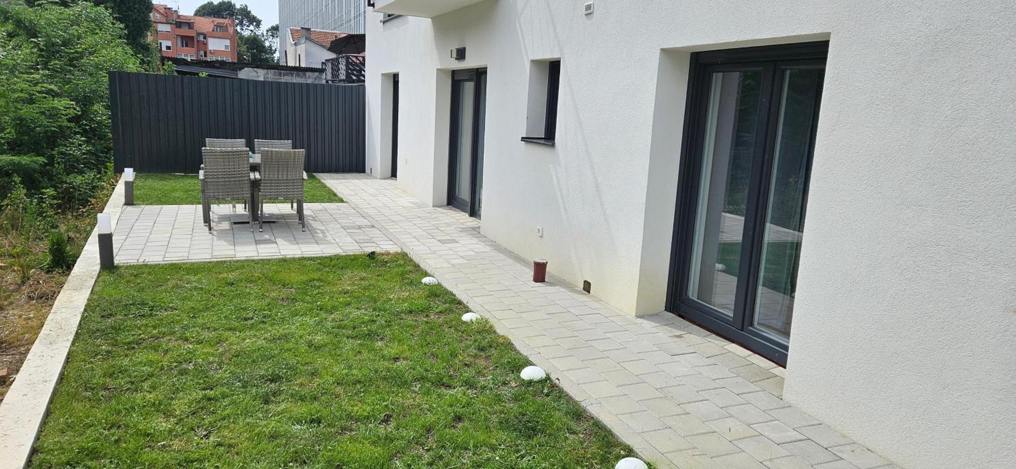 Superior Apartment Lisinski - Private Parking - 2 & 3 Bedroom Zagreb Exteriör bild